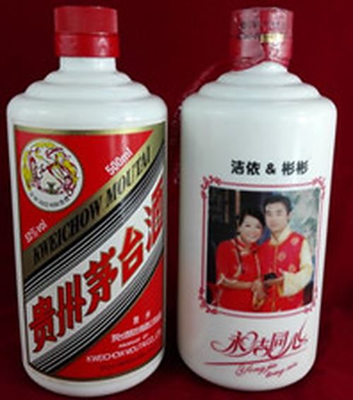 陶瓷酒瓶受欢迎吗 浮雕酒瓶如何定制